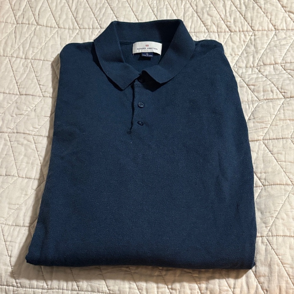 Men's Navy 3-button long-sleeve sweater Size XL
